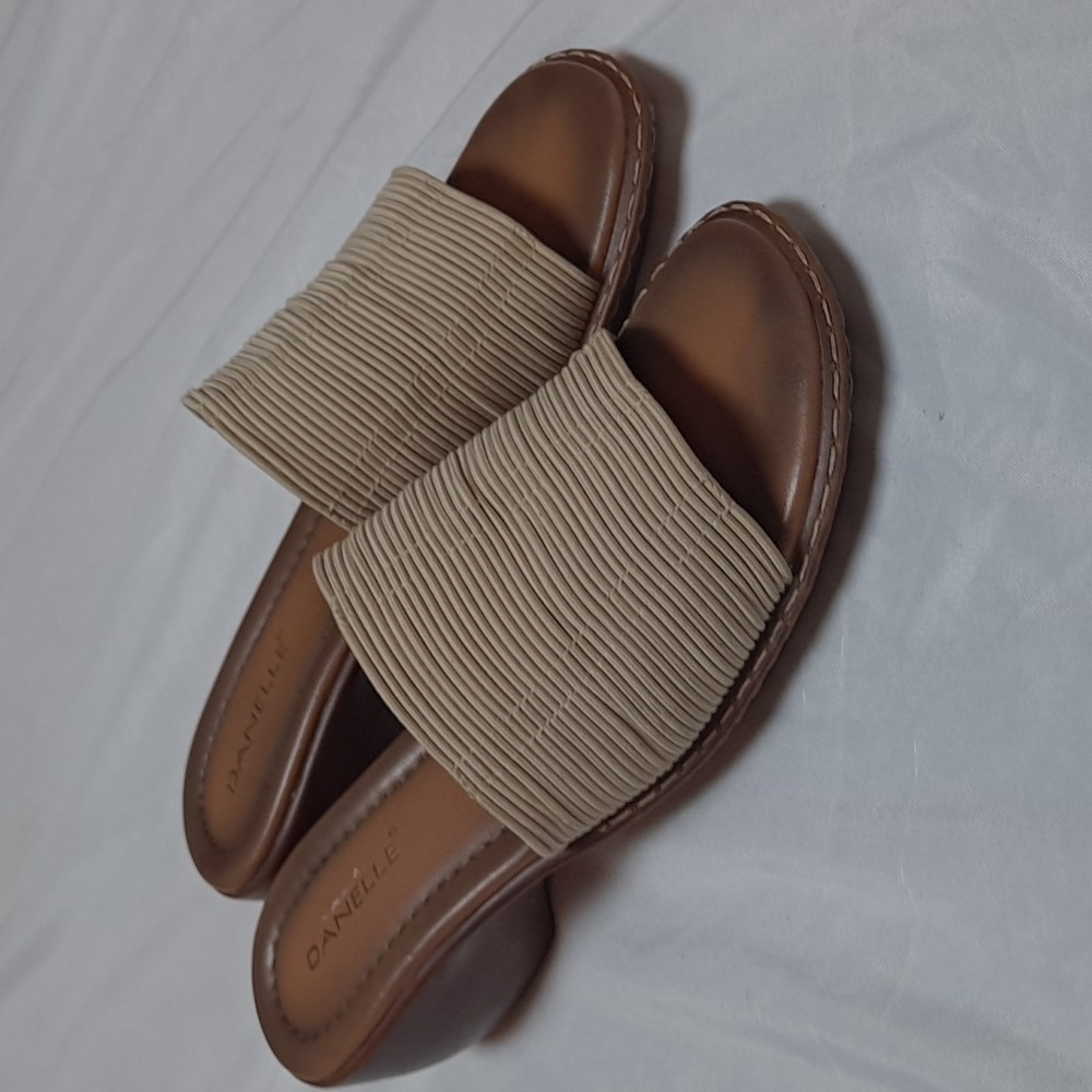 Danielle Alloy Elastic Slip On Wedge Beach Sandals
